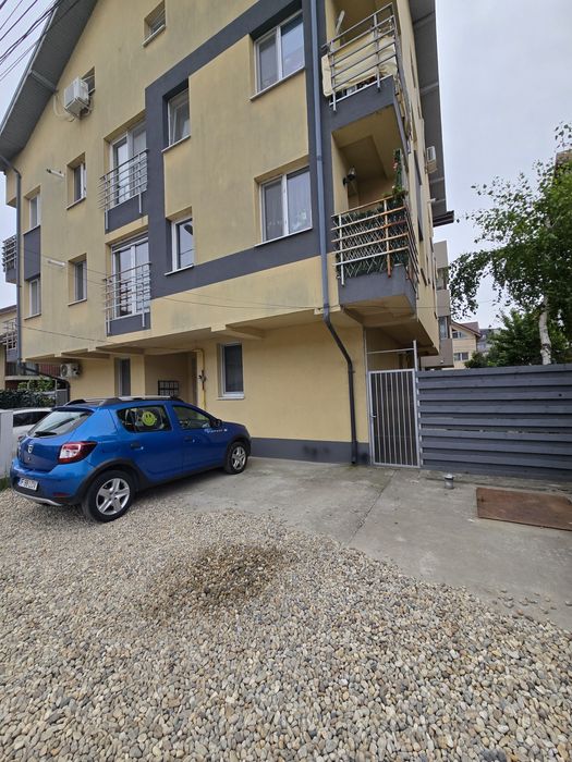 Apartamente 2 camere decomandat,Dimitrie Leonida