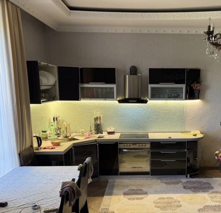 Кухня , кухонный гарнитур