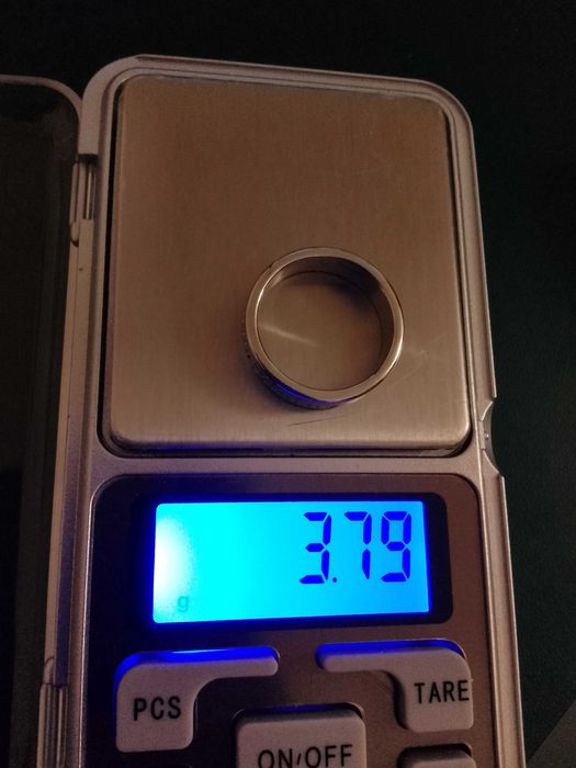 3 сребристи дамски пръстена (вътрешен диаметър 17 мм)