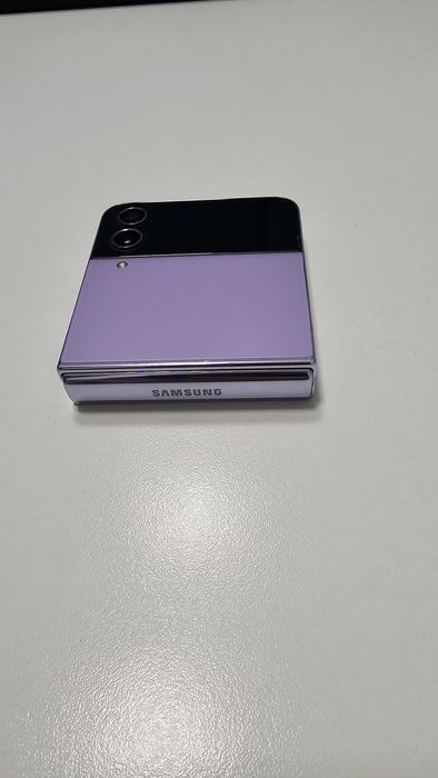 Samsung Z Flip 4