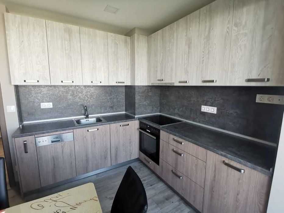 Продава се Тристаен апартамент в София, Малинова долина - 110 кв.м за 2455 €/кв.м - Снимка #1