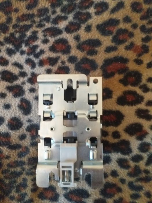 Продаётся контактор КМИ  (400 В) 50 А