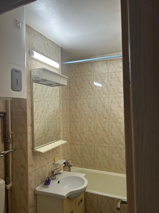 3 trei camere de vânzare în Colentina