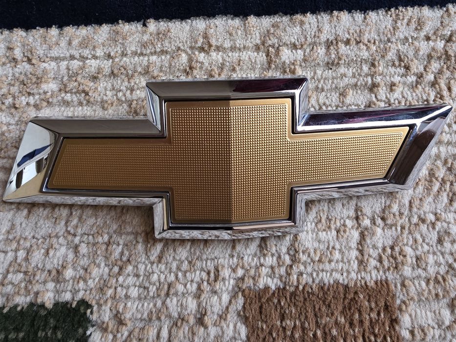 Tracker-2 Premier облицовка,орка бампер деталлари сотилади.