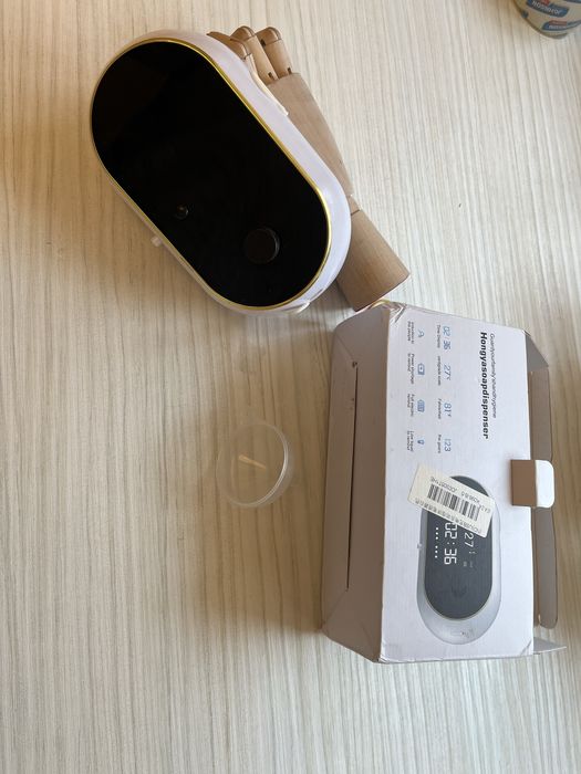 Dispenser detergent vase sau sapun cu senzor ceas