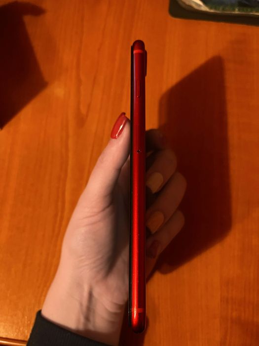 Iphone 8 plus red