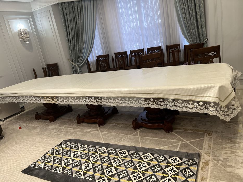 Сапасы мықты 5 метрлік стол сатылады.