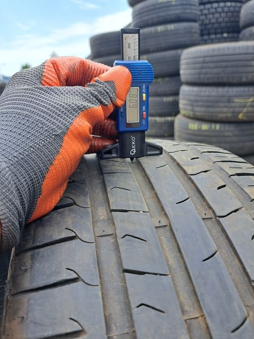 Anvelope de vara 235-35r19 Tomket