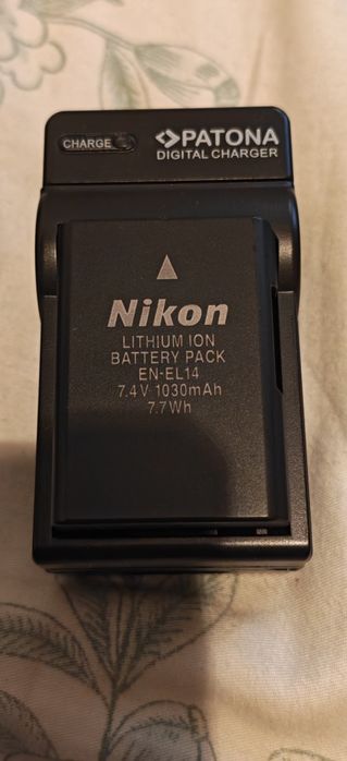 Nikon D3200 DLSR + Obiectiv  Nikon AF-S DX 18-55 mm + Accesorii - 6545 DE CADRE