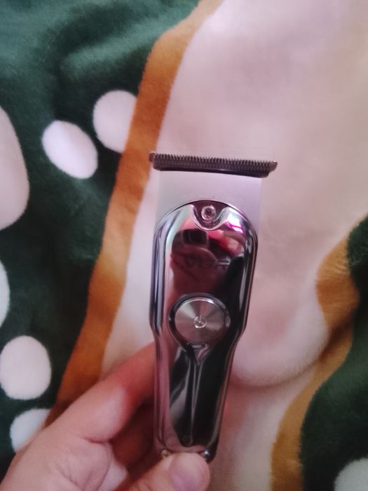 Продам  машинку вгр