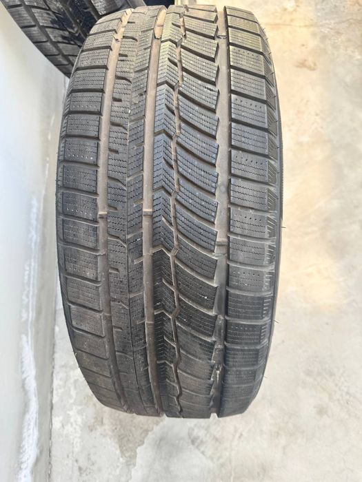 Продается шины для авто размер 19