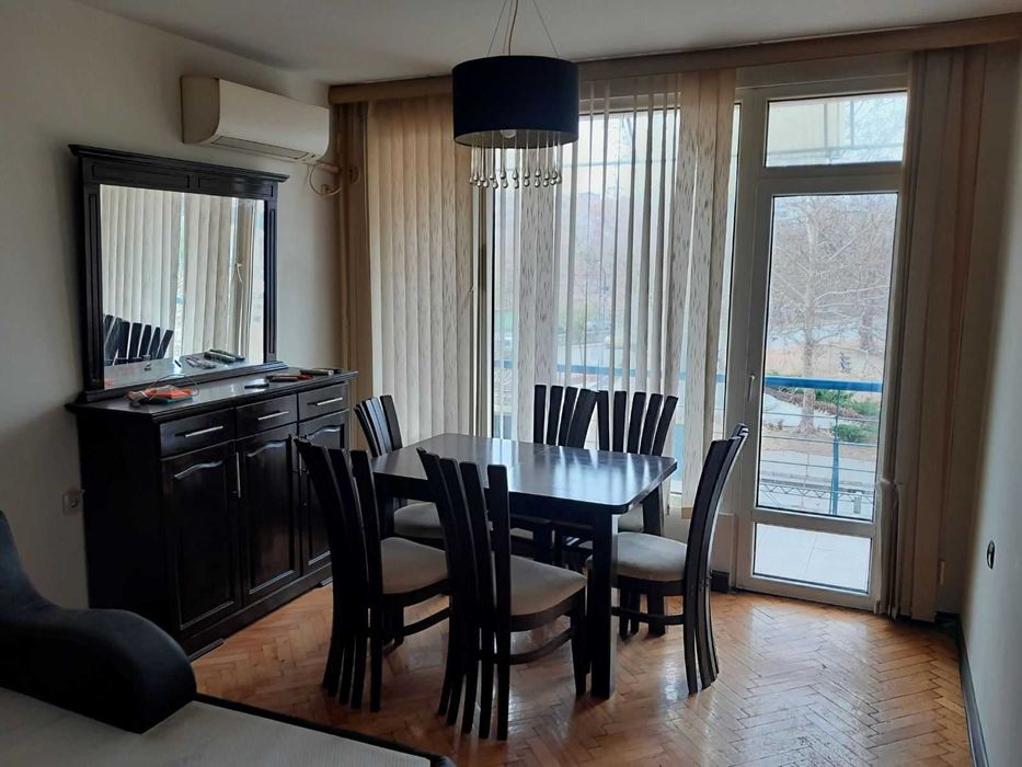 Продава се Тристаен апартамент в Пазарджик, Идеален център - 90 кв.м за 1445 €/кв.м - Снимка #5