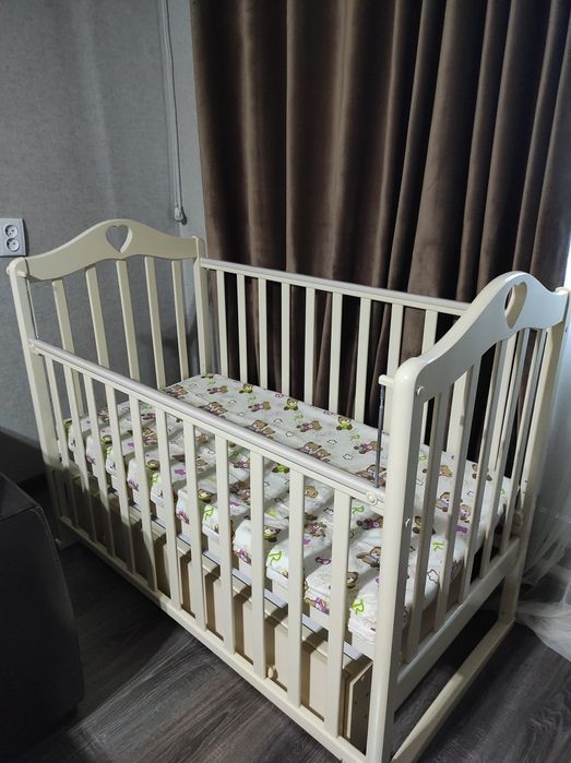 Детская кроватка + матрас