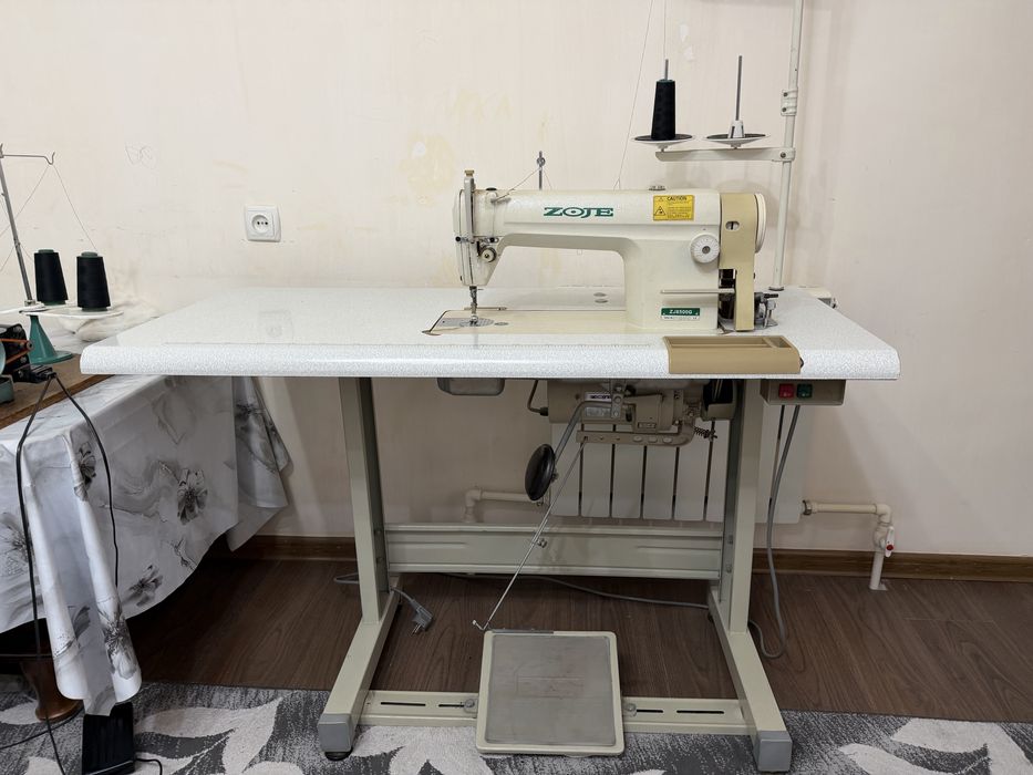 Продается швейная машинка и аверлок