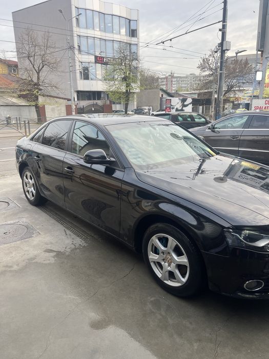 Audi A4 Limuzina/ Audi A4 B8 / 2.0 TDI / 200 CP / Manuala