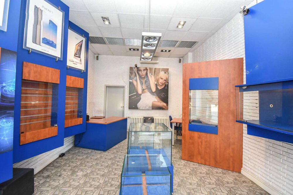 Дава се под наем Магазин в София, Център - 50 кв.м за 1390 € - Снимка #1