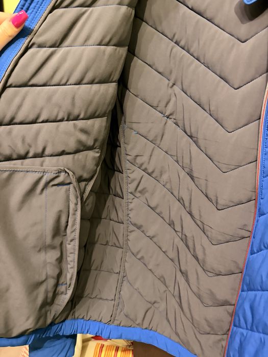 Мъжко яке на Guess