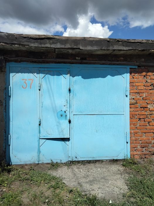 Продам гараж в 7 общ.