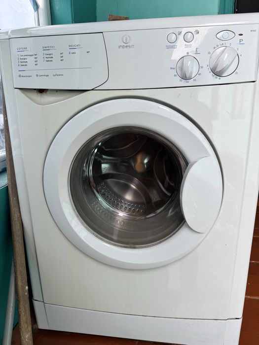 Продам стиральную машину