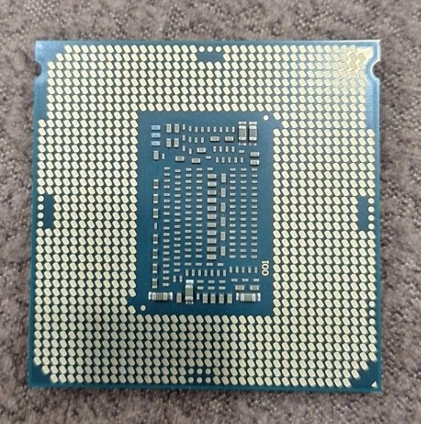 Продам процессор Intel Core i5-9400F