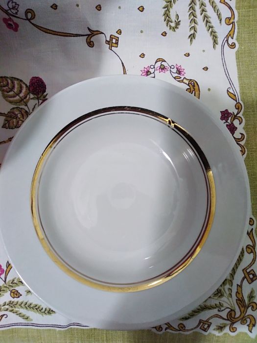 ПРОДАМ! Тарелки!