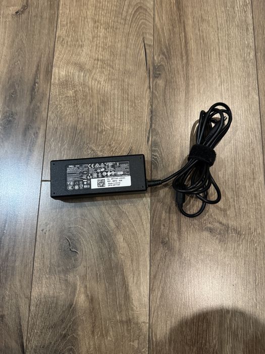 Зарядно за лаптоп Dell