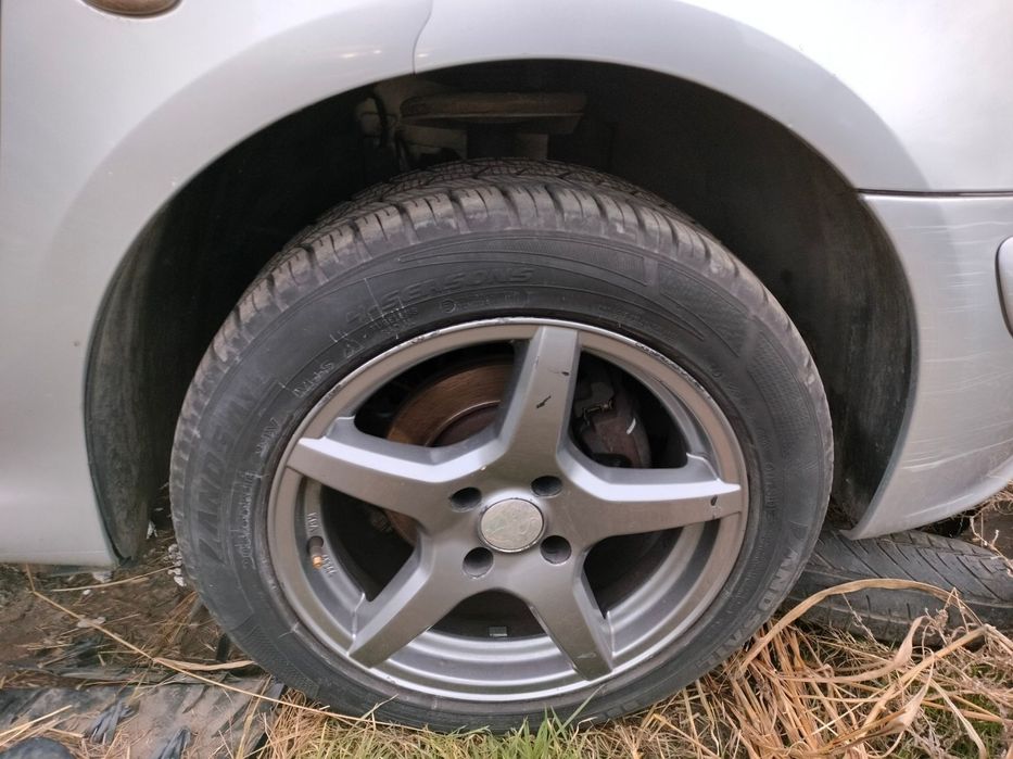 Dezmembrari  Peugeot 307  2000  > 0000 1.6 16V Benzina