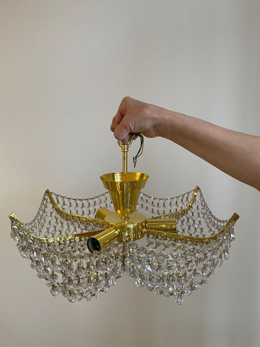 Продам 2 хрустальные люстры производство Чехия