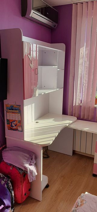 Детско бюро с надстройка