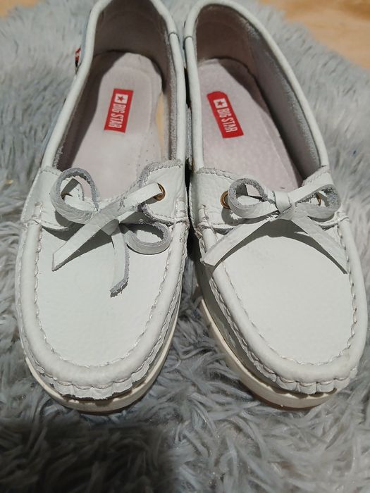 Бели мокасини ест. кожа 36