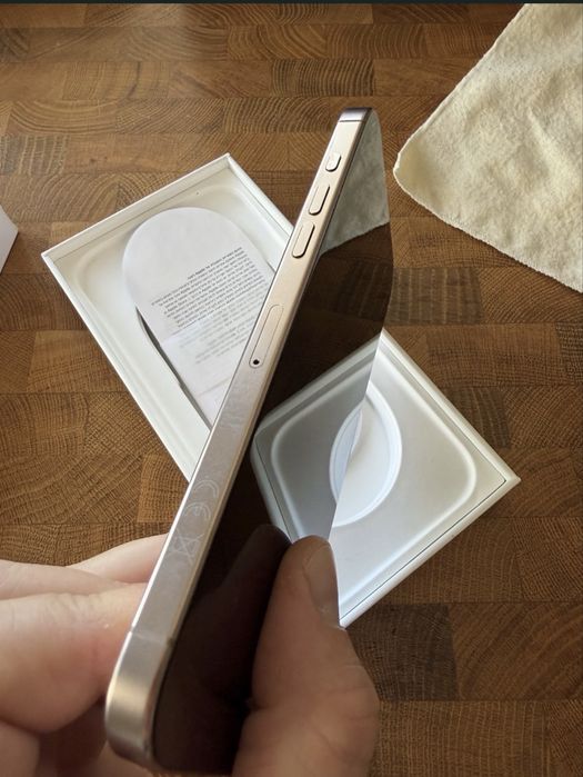Vand iphone 16 Pro Max Desert Titanium 256Gb