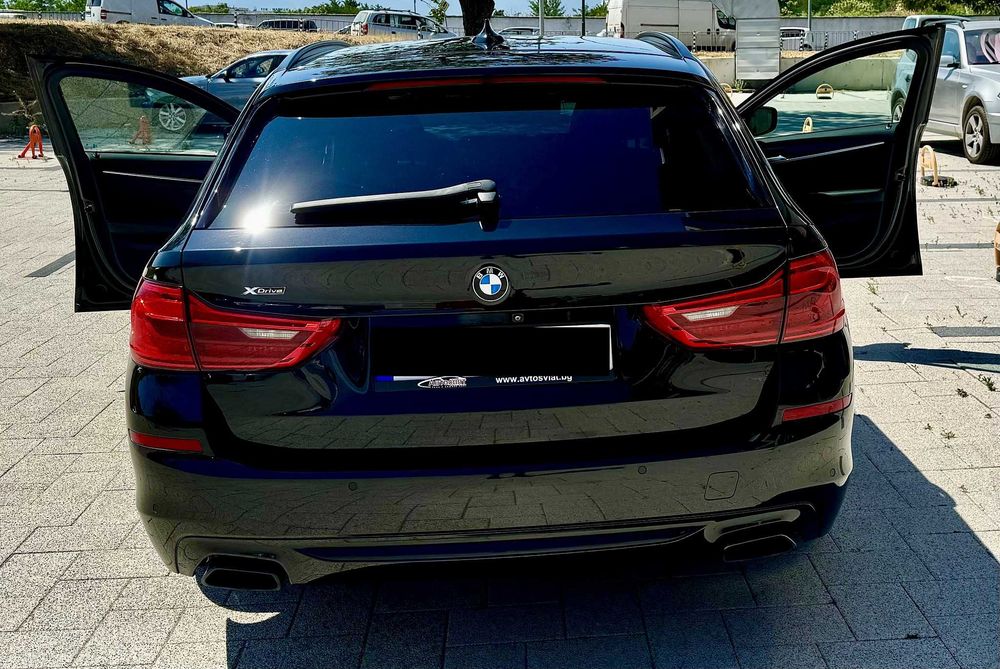 BMW 540i xDrive Touring | HUD | 360° | Масаж | Панорама