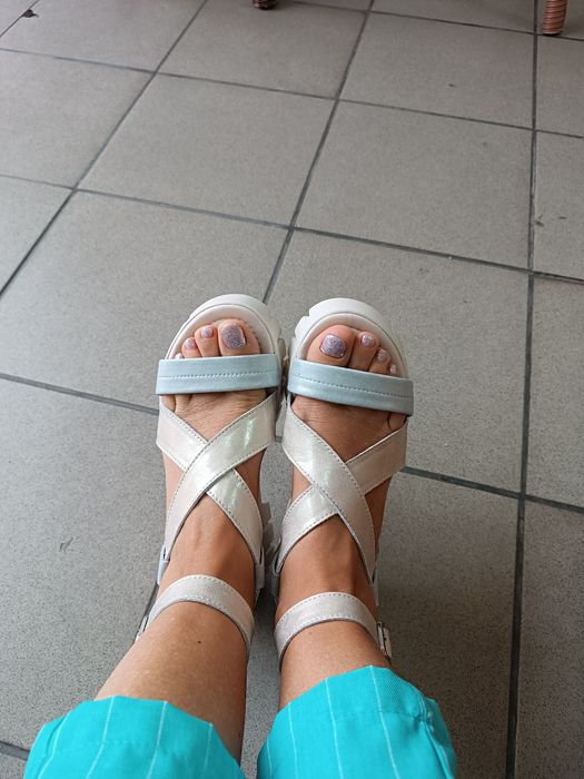 Дамски сандали на платформа