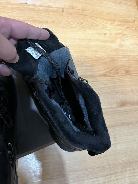 Продам зимную кроссовки