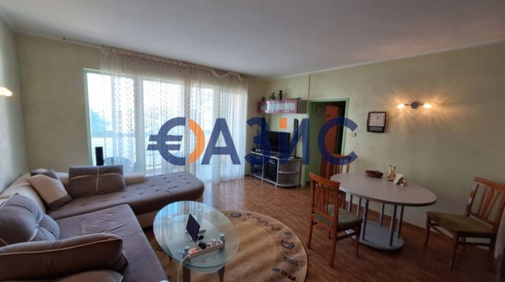 Продава се Тристаен апартамент в Несебър - 100 кв.м за 1300 €/кв.м - Снимка #1