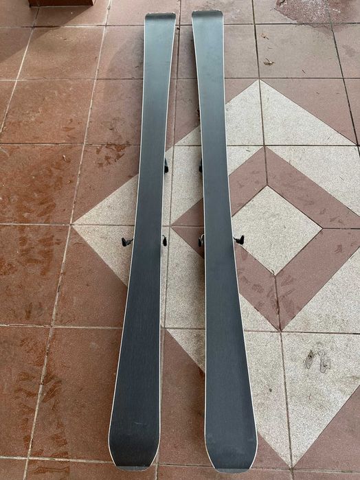 Schiuri Skiuri Salomon X8 155 cm