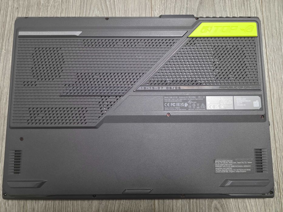 ASUS ROG Strix G17, ecran 17 inch 2K 240Hz Ryzen 9 6900HX RTX 3070 TI 16GB DDR5 M.2 1TB