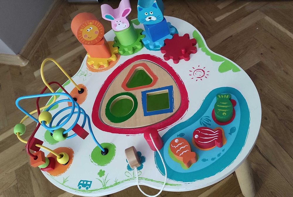 Многофункционална дървена маса за игра