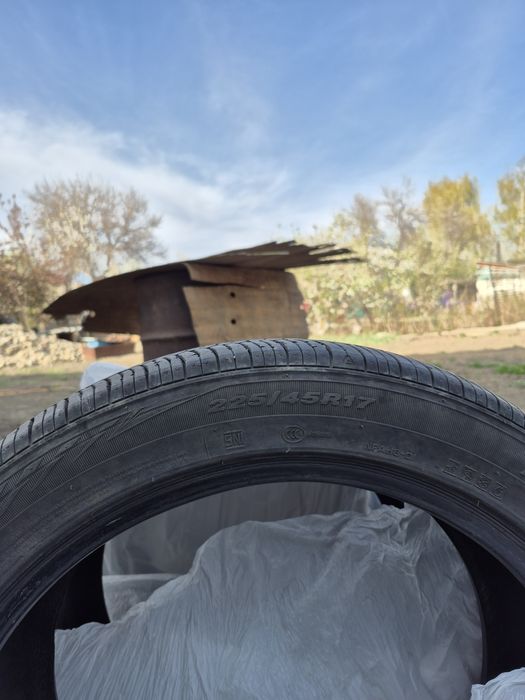 Продам шины летние
