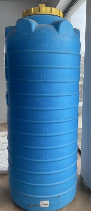 Продам емкость  750 л KSC