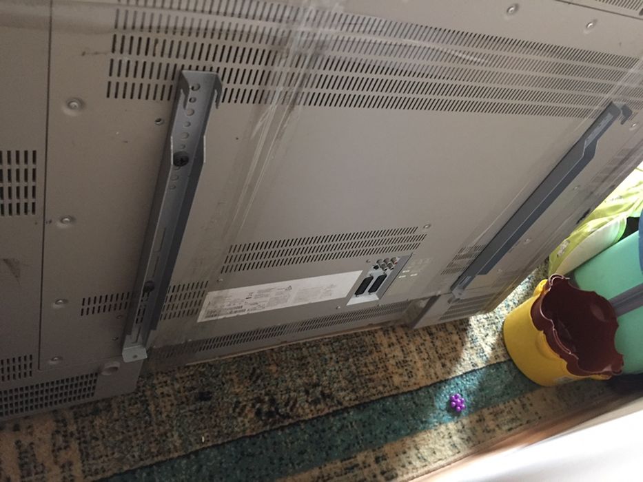 Продам телевизор philips