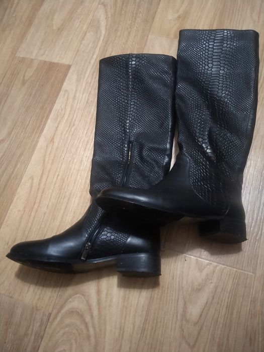 Продам сапоги 39-40 размер