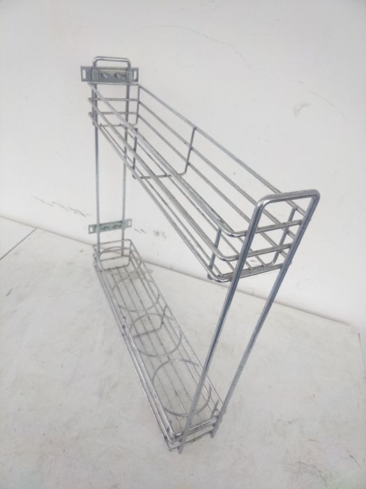 Механизъм стойка за вино ,вода, препарати, за шкаф за кухня с изтеглян