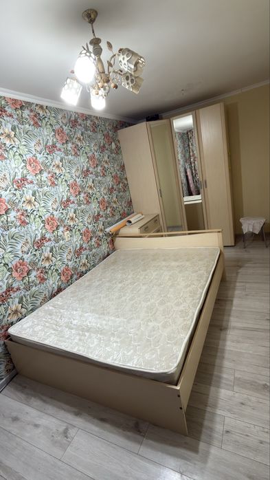 Продам спальный гарнитур в хорошем состоянии