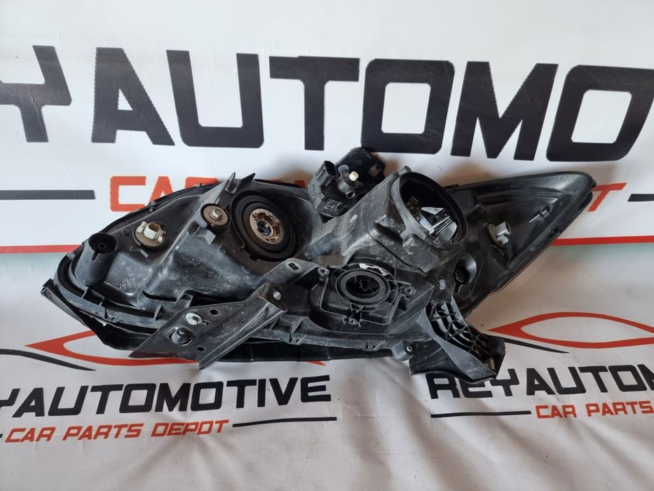 Far dreapta xenon Honda Civic Sedan dupa 2014