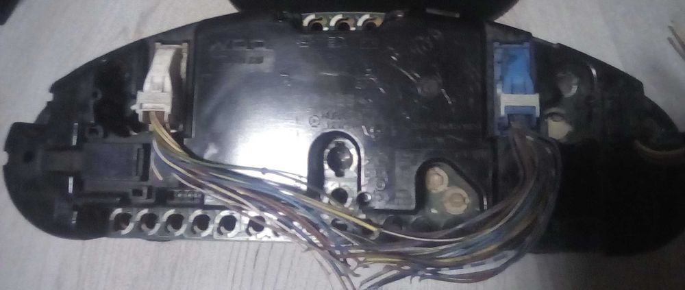 Щиток приборов БМВ E36 и Блок комфорта.