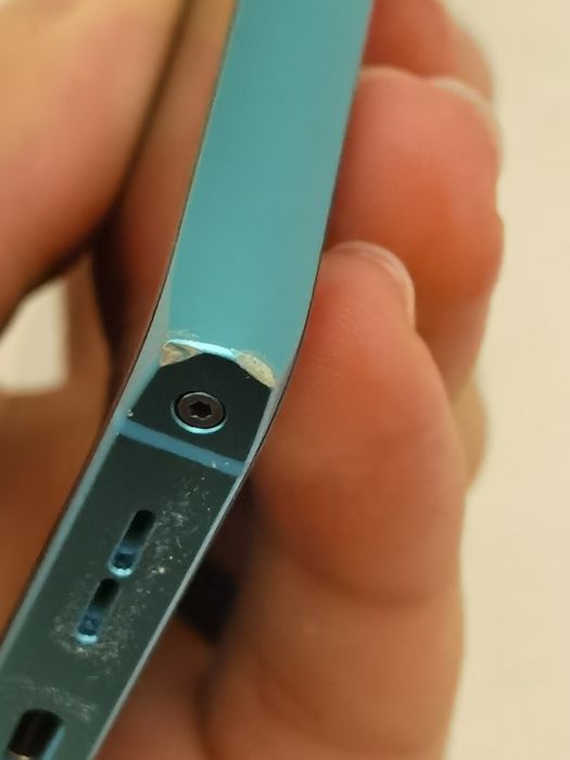 HMD Skyline + Husa  cu garanție la eMag si garanție internațională