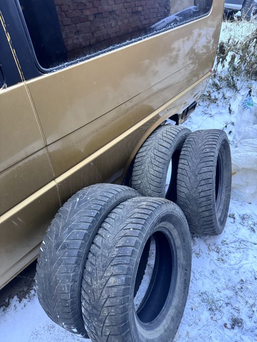 Шипованая 235/70/16 в нормальном состоянии