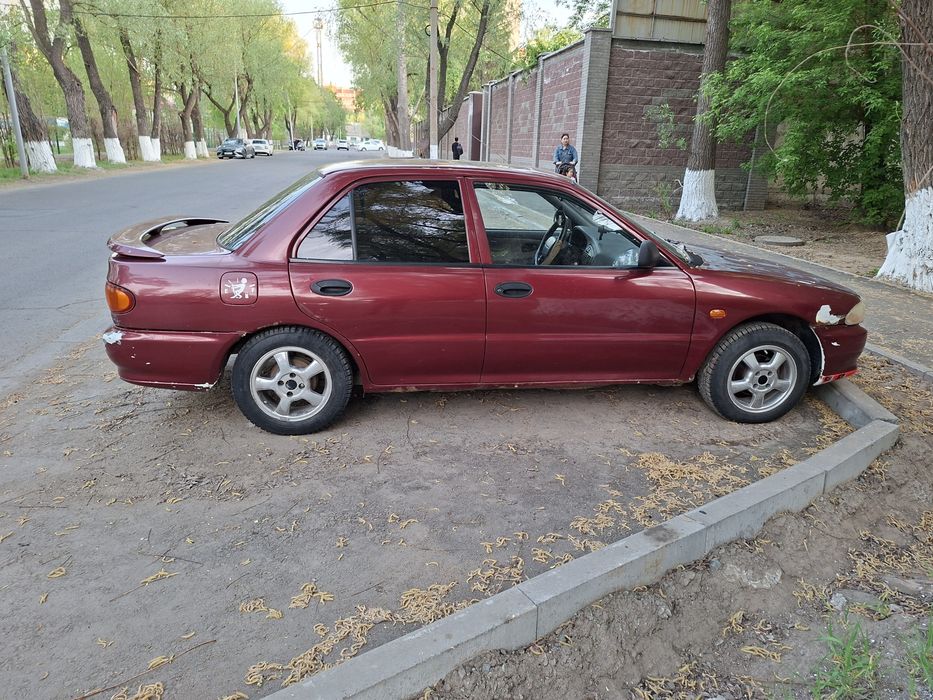 Митсубиси лансер