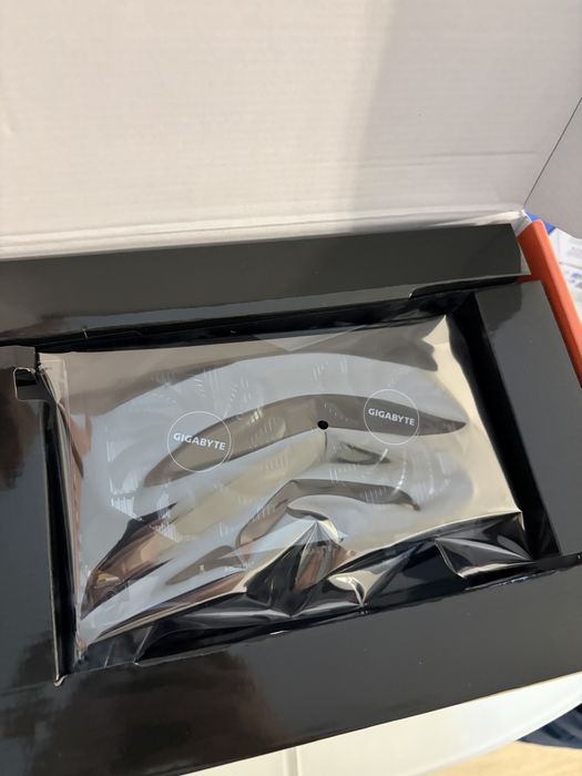 Placa video gddr6 6gb rtx 3050 windforce gigabyte v2